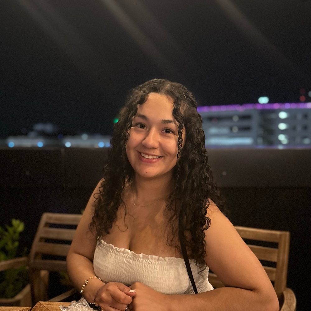 Meet your Posher, Mirna g